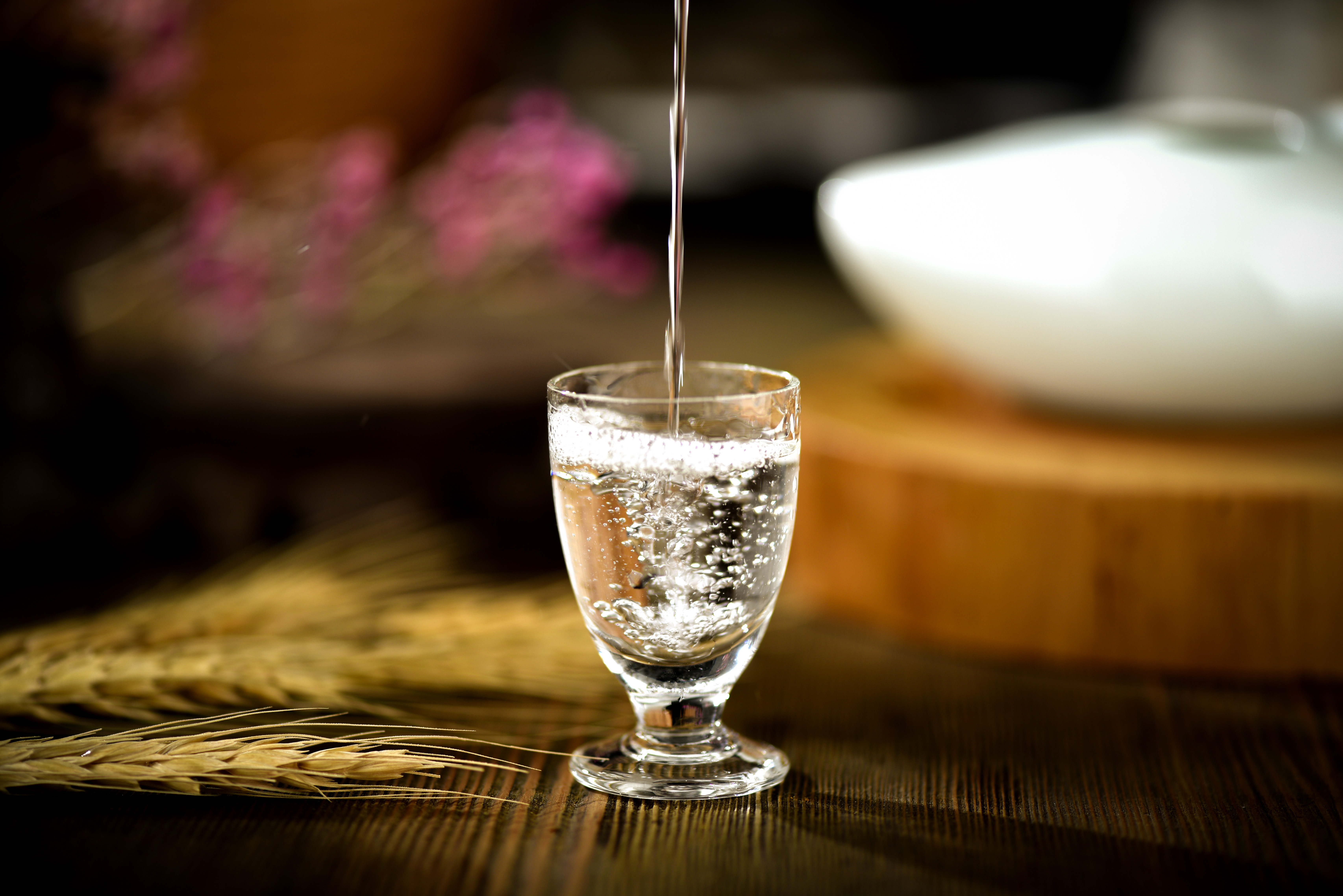 摄图网_500610131_白酒酒花(非企业商用).jpg